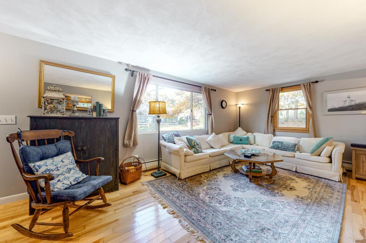 Bay Pointe Bungalow Ист-Фолмут Экстерьер фото