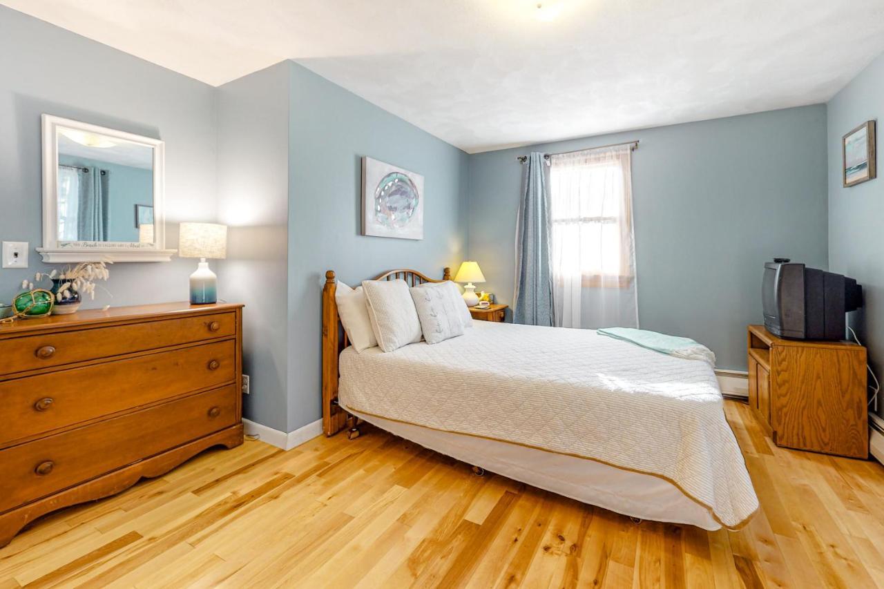 Bay Pointe Bungalow Ист-Фолмут Экстерьер фото